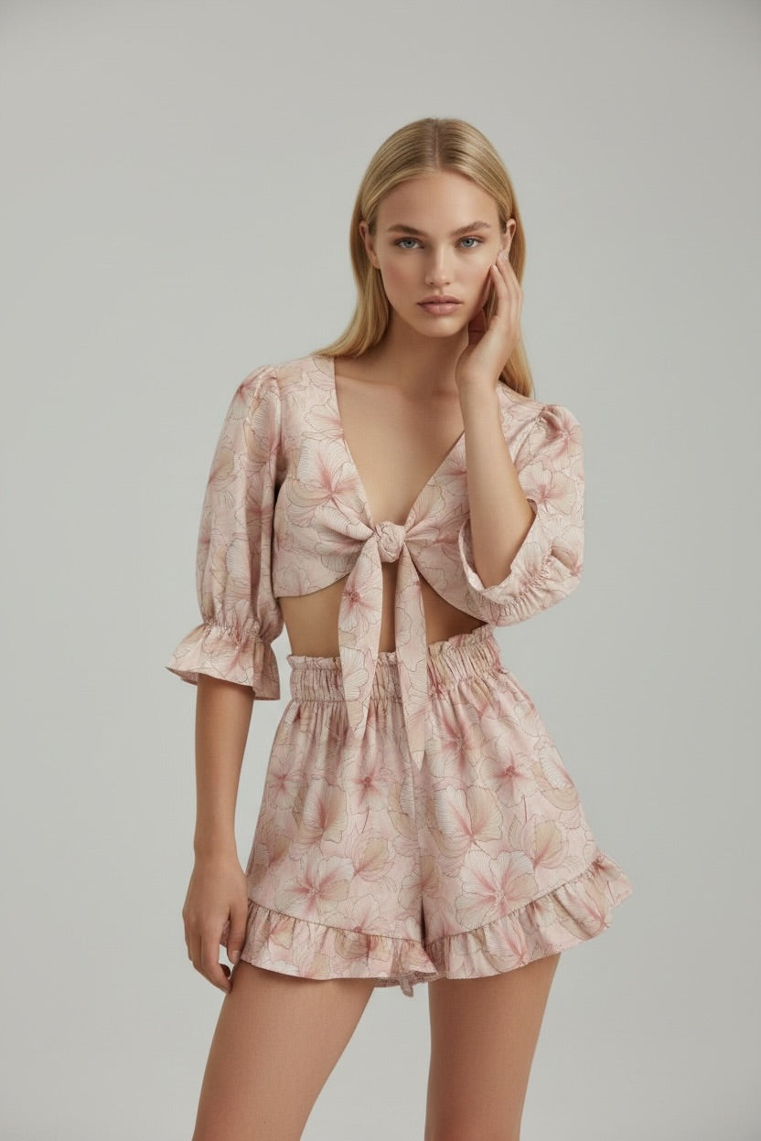 Flared Shorts with Ruffles Pink